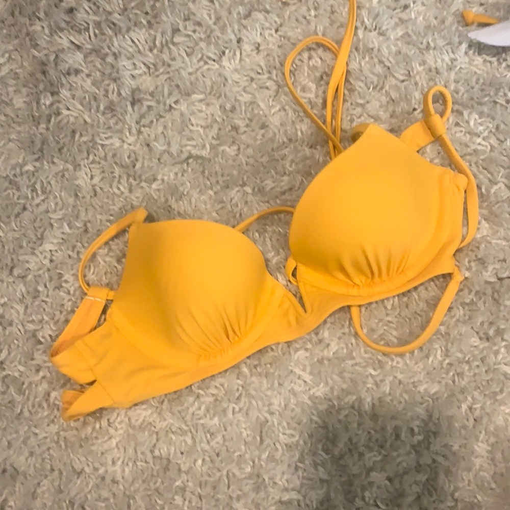 Bikini top